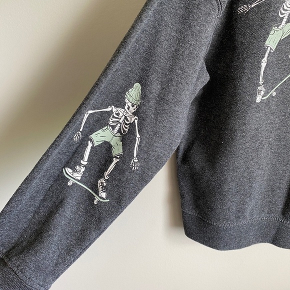 Old Navy Youth Gray Long Sleeve‎ Sweatshirt Size Large (10-12) Skeleton Skater - Picture 2 of 10